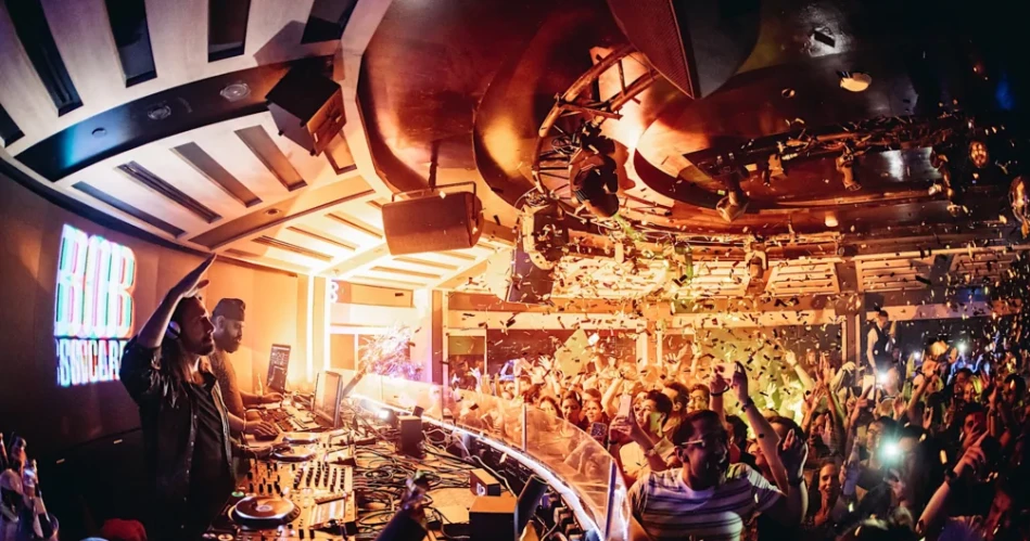 Dubai after Dark: The Best Nightlife, Rooftop Bars, and Evening Views