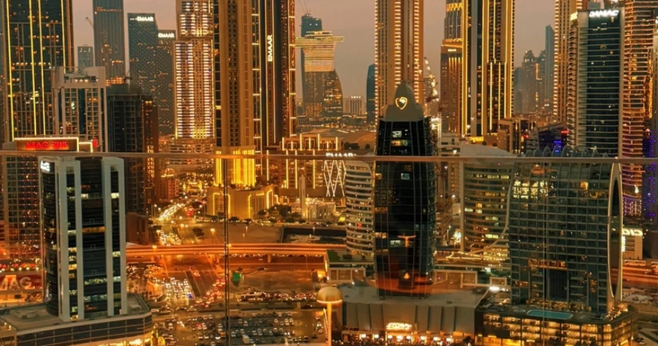 Dubai after Dark: The Best Nightlife, Rooftop Bars, and Evening Views