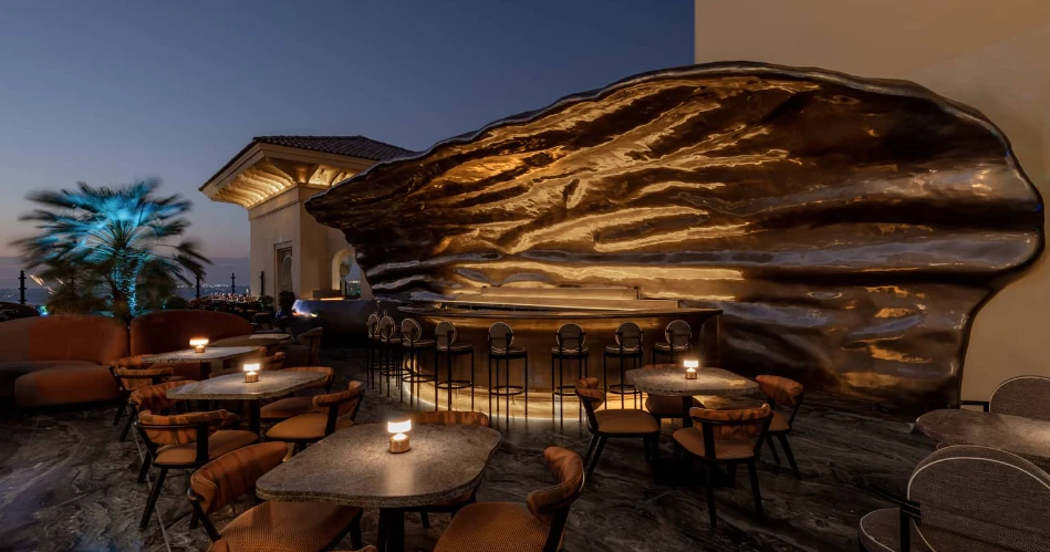 Dubai after Dark: The Best Nightlife, Rooftop Bars, and Evening Views