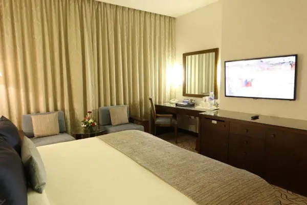 Samaya Hotel Deira 7